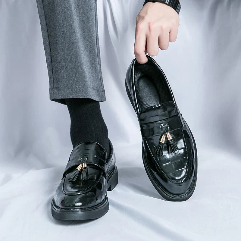 Giovanni Signature Leather Loafers